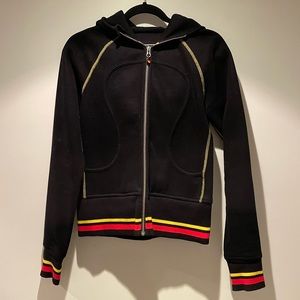 Lululemon Special Edition Germany Sweater - US 2/4